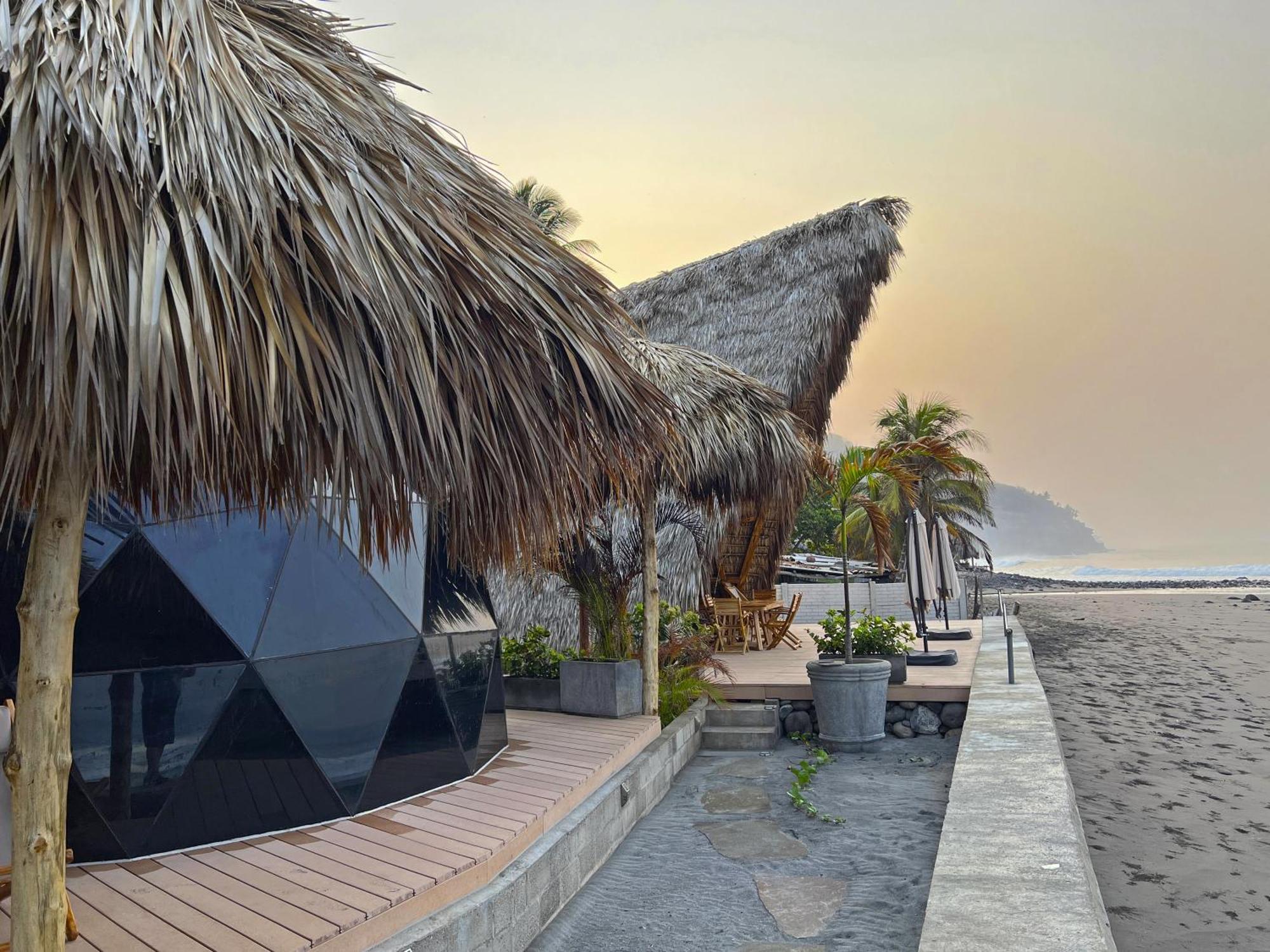 Almare Zonte - Beachfront Glamping Hotel 엘 존테 외부 사진